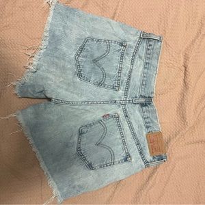 Cropped Levi jean shorts